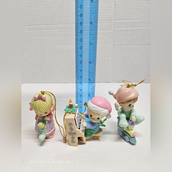 Precious Moments 1995 : Three Ornaments - Picture 5 of 5